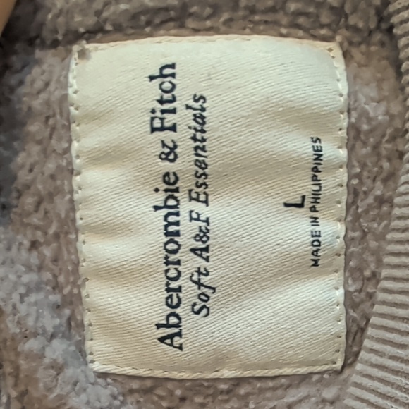 Abercrombie & Fitch Grey Soft Essentials Crew Neck Sweatshirt - Picture 3 of 3